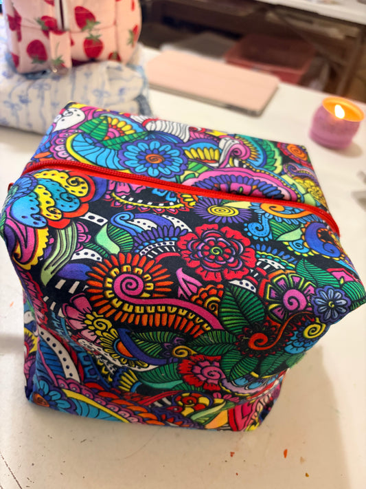 Modern Flower Print Medium Boxy Pouch