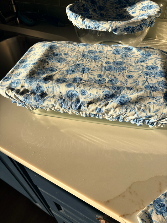 Blue Rose Print Casserole Cover